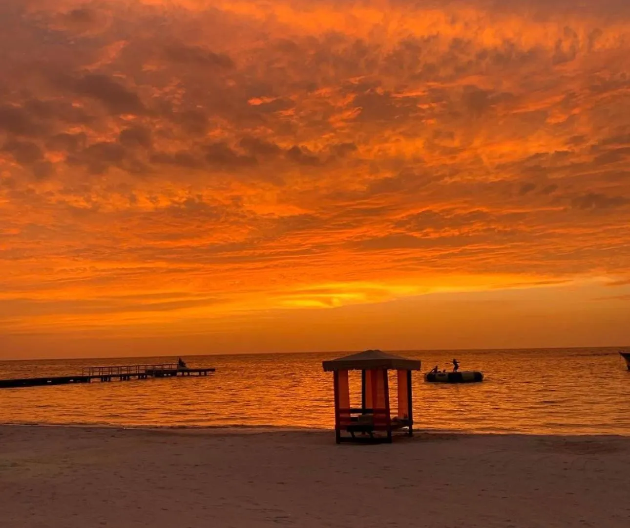 Hospitality Expert Greens: 6Br Pool Beach Chef Montego Bay