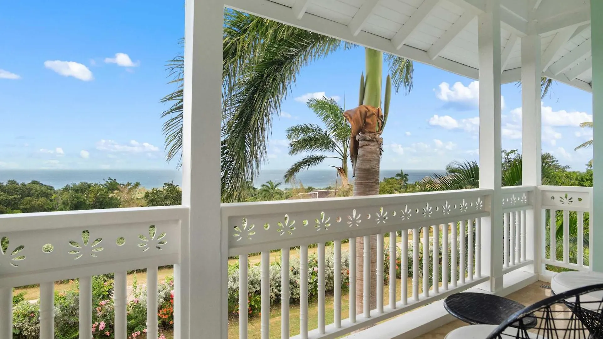 Hospitality Expert Greens: 6Br Pool Beach Chef Montego Bay Villa